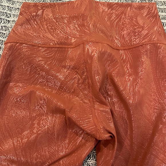 Lululemon HR Wunder Under Shine Tight 28” - Picture 3 of 5